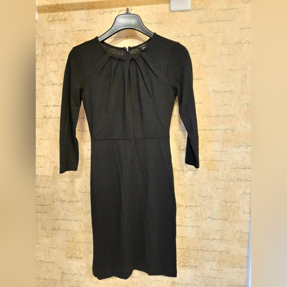 Ann Taylor Classic Dark Gray Long Sleeve Dress